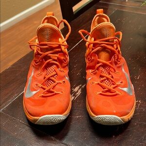 Nike Zoom Hyperrev Size 13 Orange